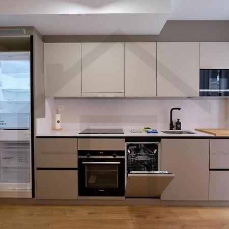 Cervantes - Apartamento A Estrenar Con Parking Gijón Exteriör bild