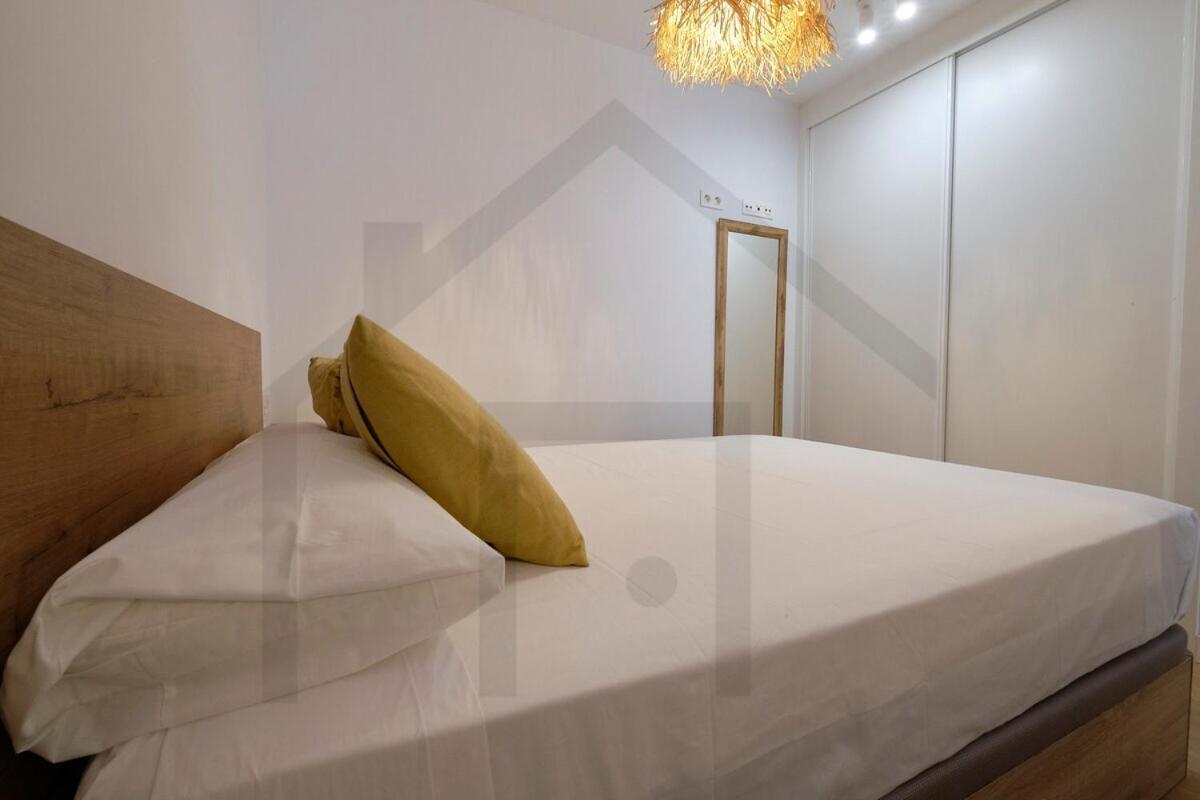 Cervantes - Apartamento A Estrenar Con Parking Gijón Exteriör bild